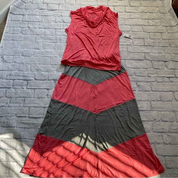New York & Company Dresses & Skirts - New Sleeveless Skirt Set from New York & Company